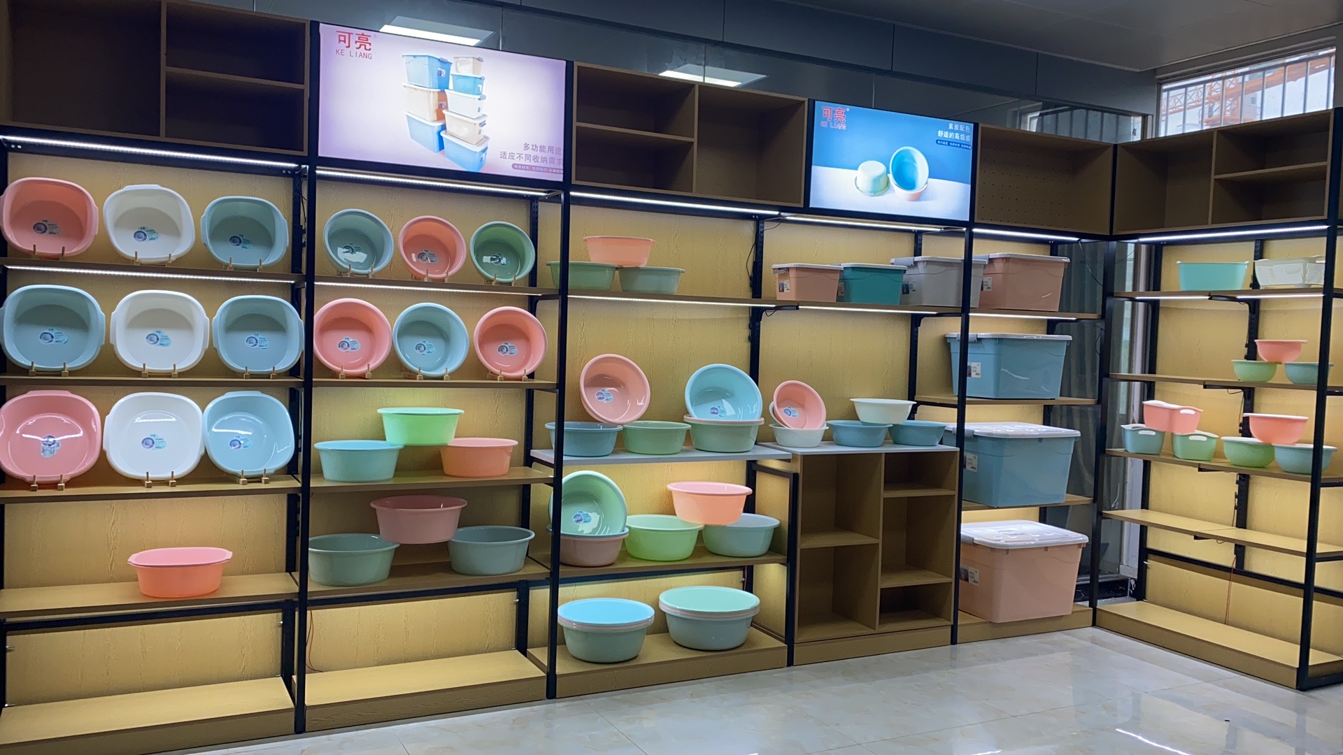  （樣品廳部分(fēn)産(chǎn)品展示）